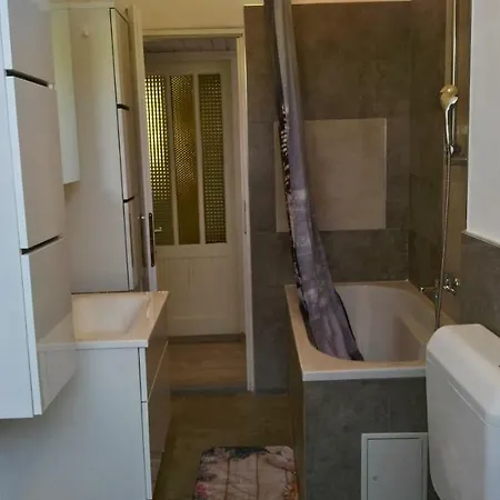 Vacation House Bimba - Pomer Buitenkant foto